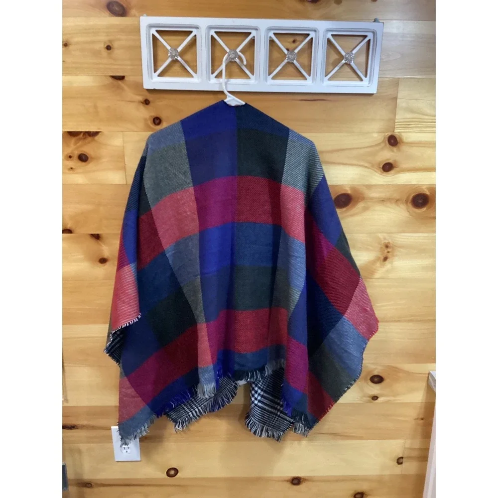 Victoria Leland Designs Women Reversible Plaid Check Fringe Poncho Wrap Shawl